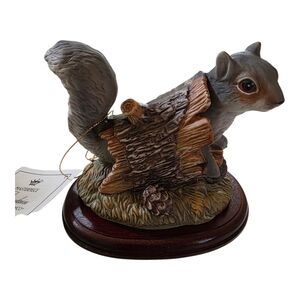 New Vintage Homco Masterpiece Porcelain Squirrel Figurine From 1986
